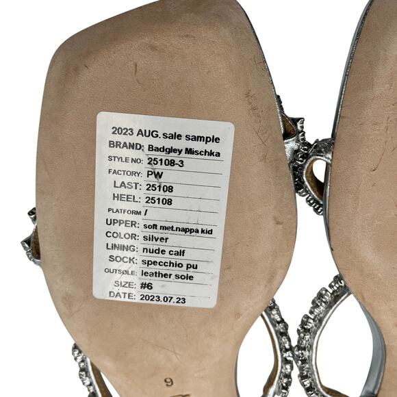 Badgley Mischka Rhinestone Embellished Slip On Low Block Heel Sandals Silver 6 - Picture 8 of 9